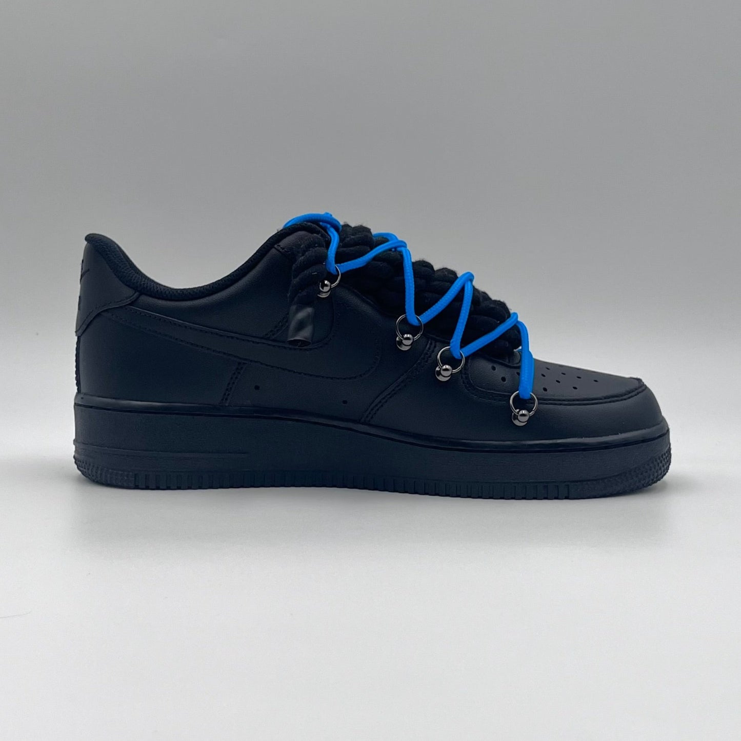 AF1 Noir - Lacets Doubles Bleu Royal