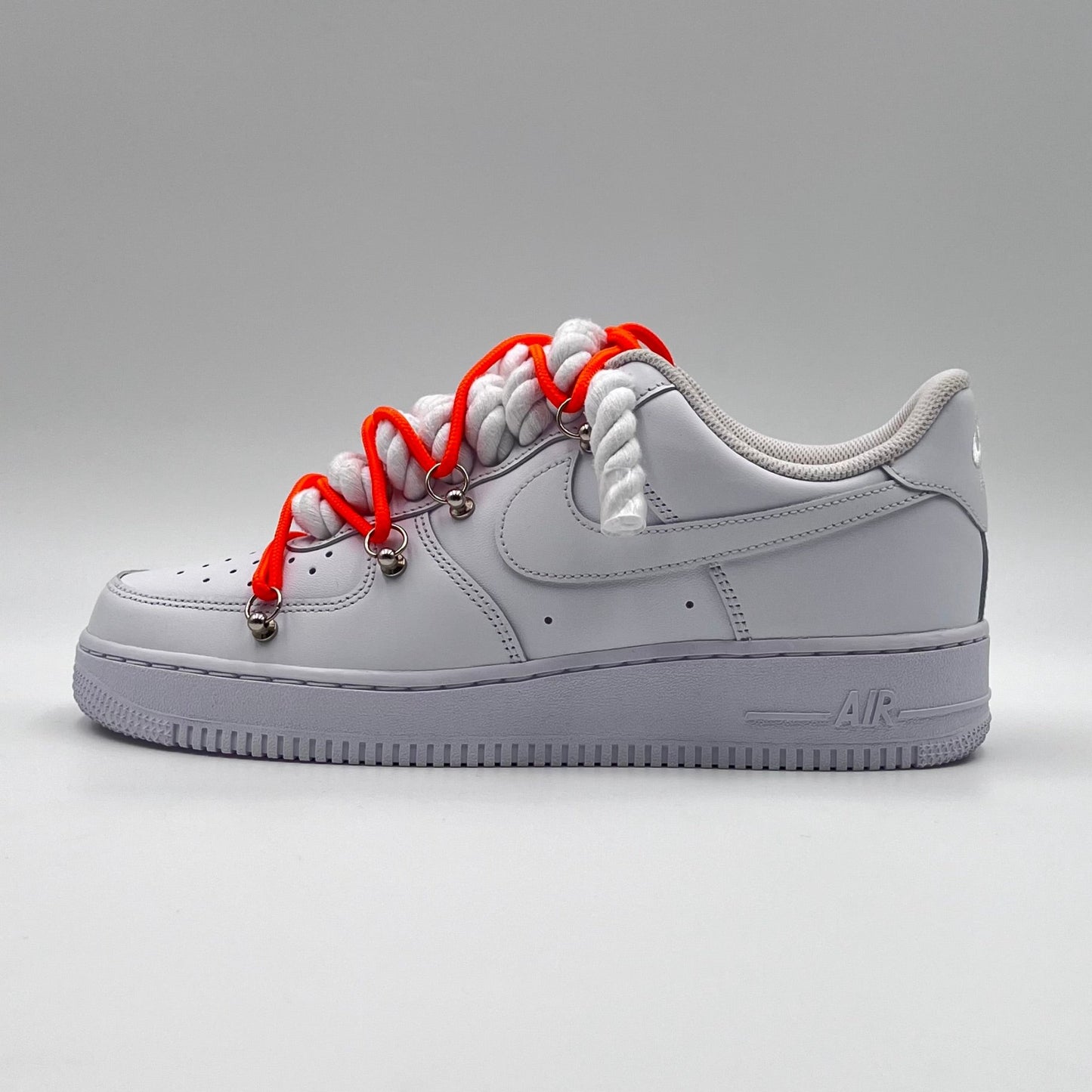 AF1 Blanc - Lacets Doubles Orange