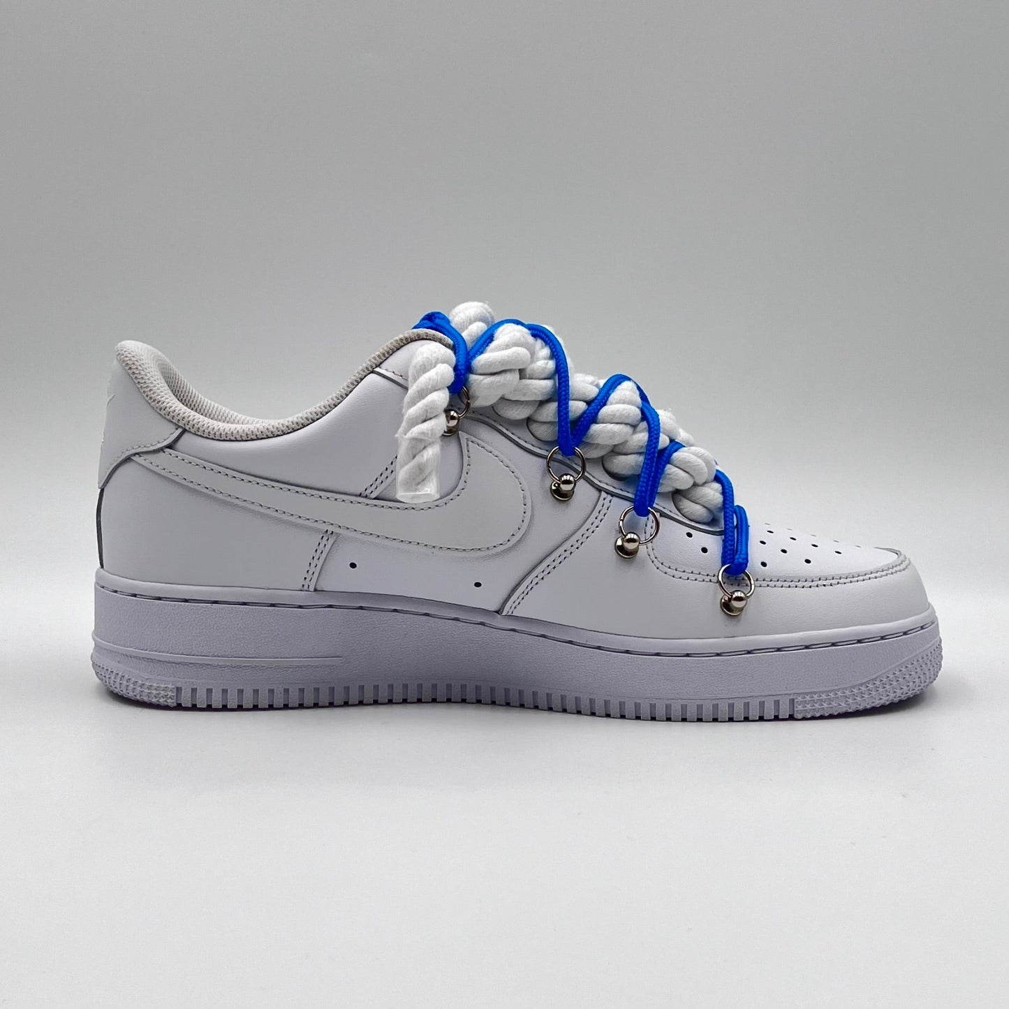 AF1 Blanc - Lacets Doubles Bleu Royal