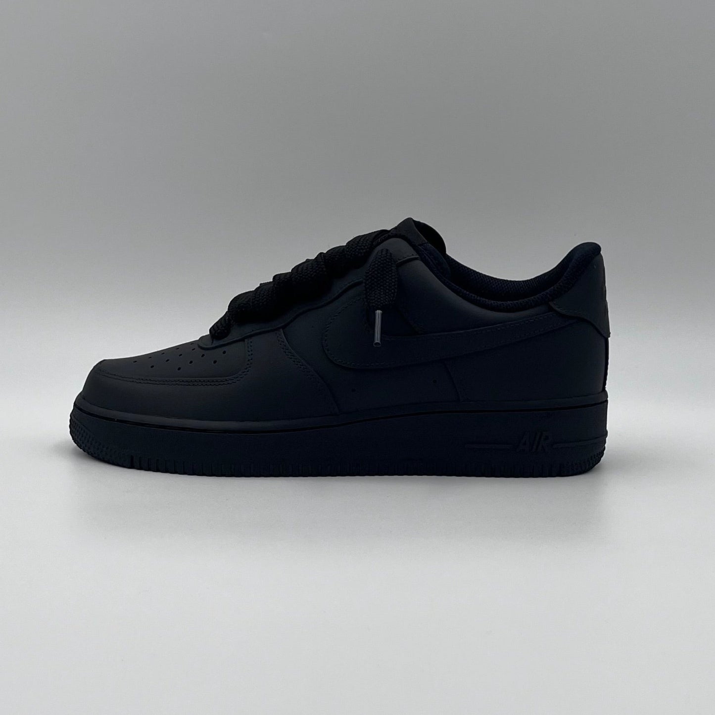 AF1 Matte Black - Black Baggy Laces