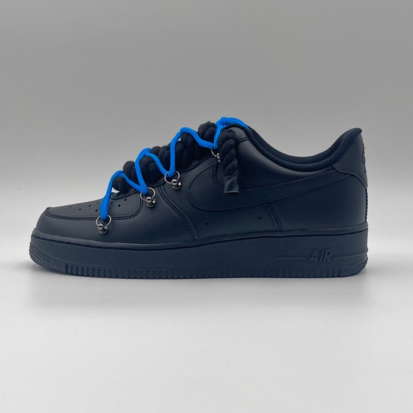 AF1 Noir - Lacets Doubles Bleu Royal